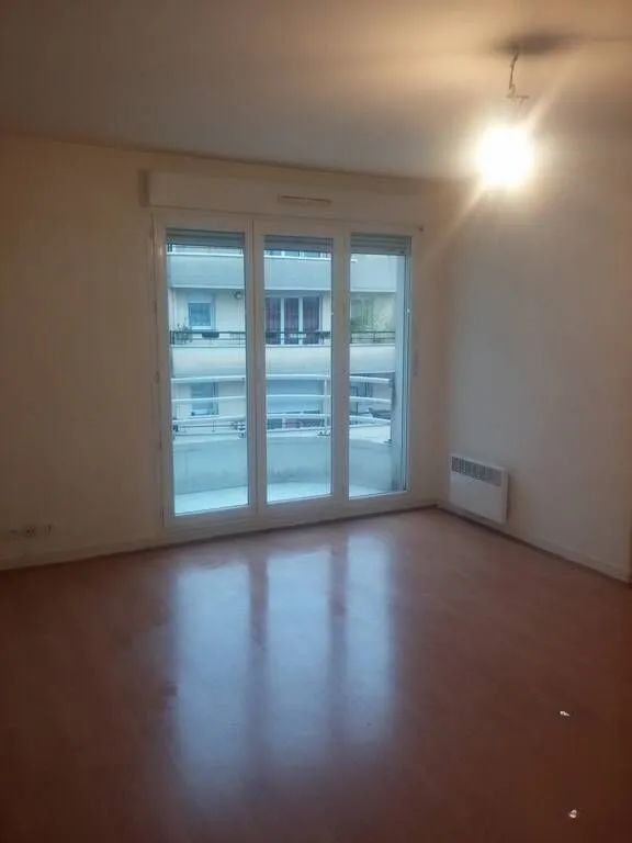 Location Rosny-sous-Bois Appartement 6862989513076