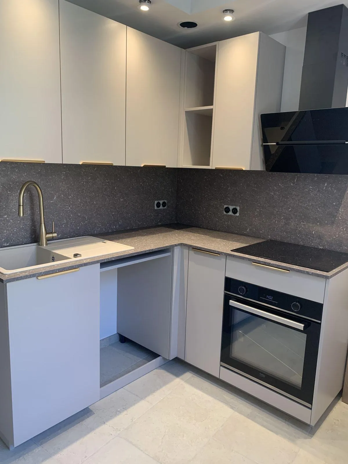 Location Malemort-du-Comtat Maison 68644eb6b42b