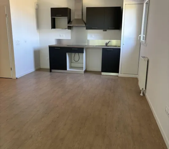 Location Douvres-la-Délivrande Appartement 6866df99074a2