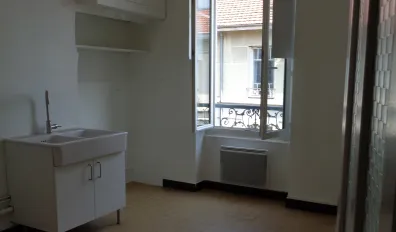 Location Lyon Appartement 686bf0f85ab7