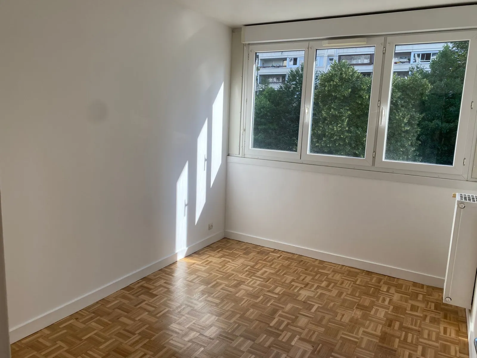 Location Courbevoie Appartement 686ea1fa1c1b
