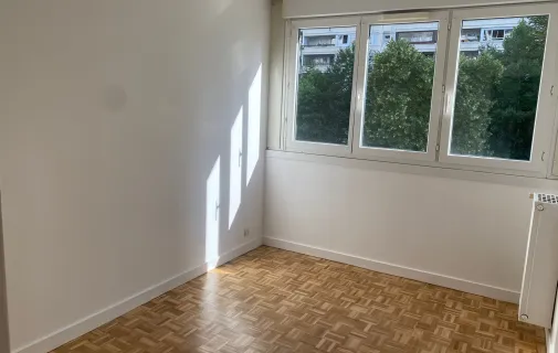 Location Courbevoie Appartement 686ea1fa1c1b