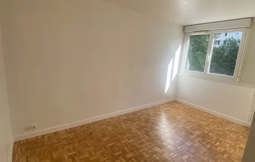 Location Courbevoie Appartement 686ea1fa1c1b