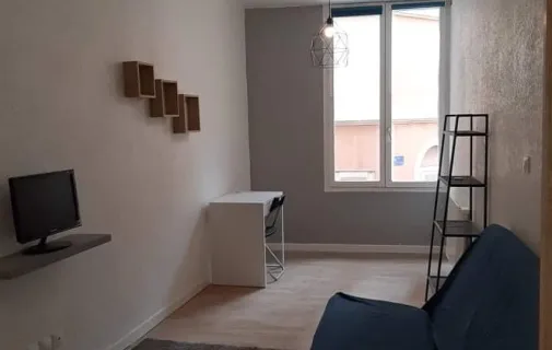 Location Toulon Appartement 68713fd79a7a
