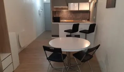 miniatureLocation Toulon Appartement 68713fd79a7a2