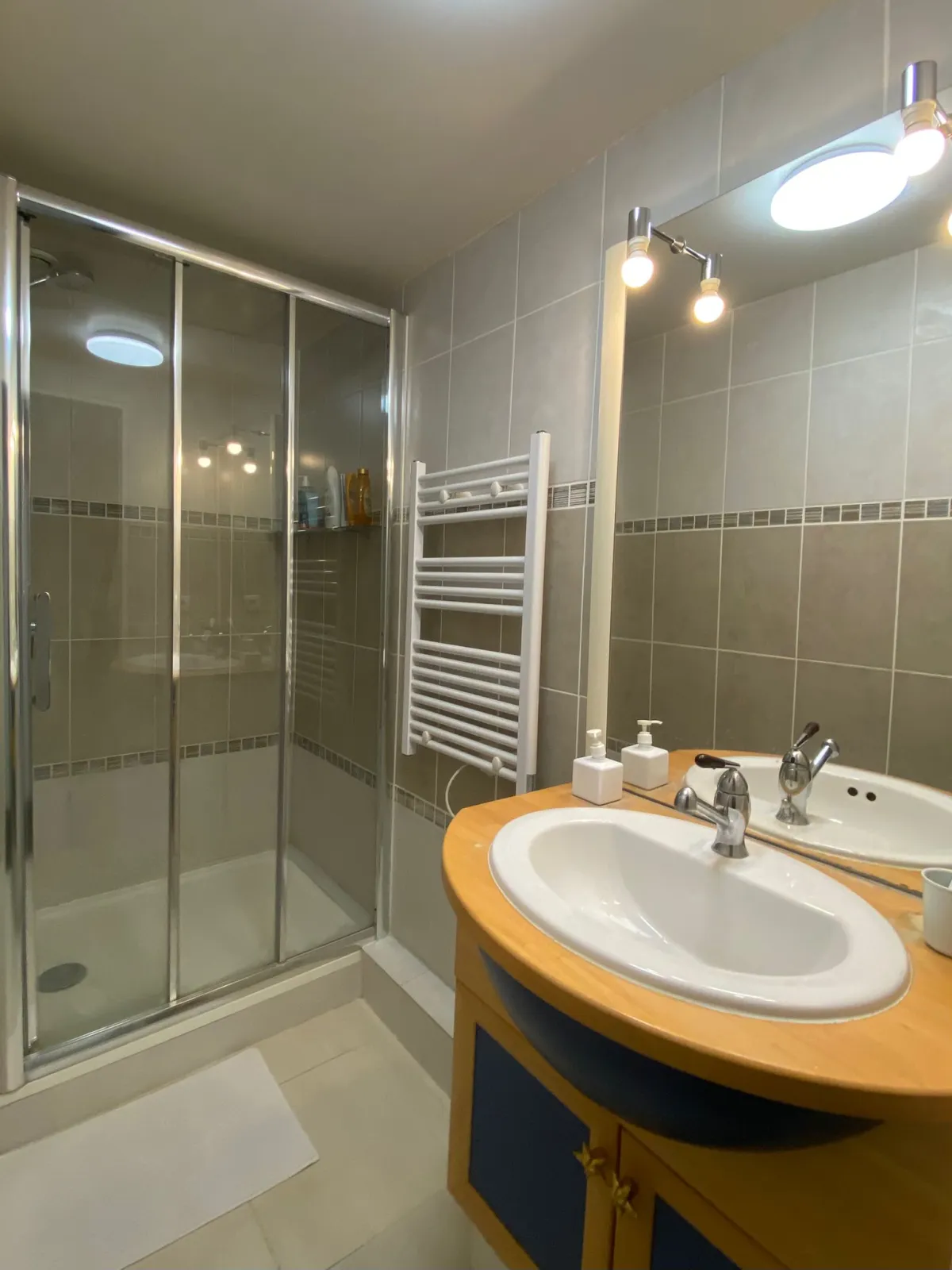 Location Paris Appartement 68727e49a6516