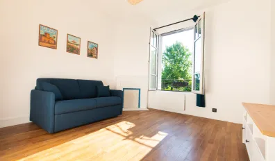 miniatureLocation Villeneuve-le-Roi Appartement 6875046300192