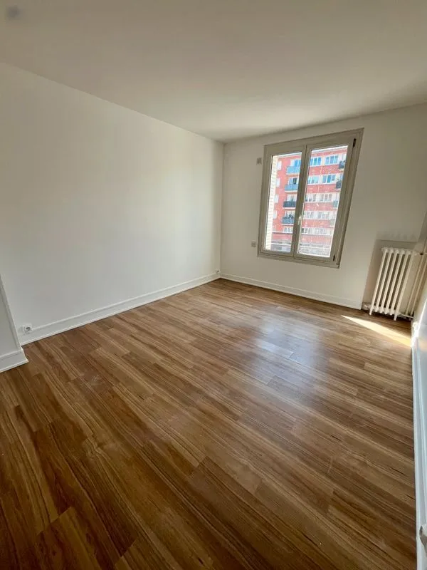 Location Joinville-le-Pont Appartement 687656fd63911