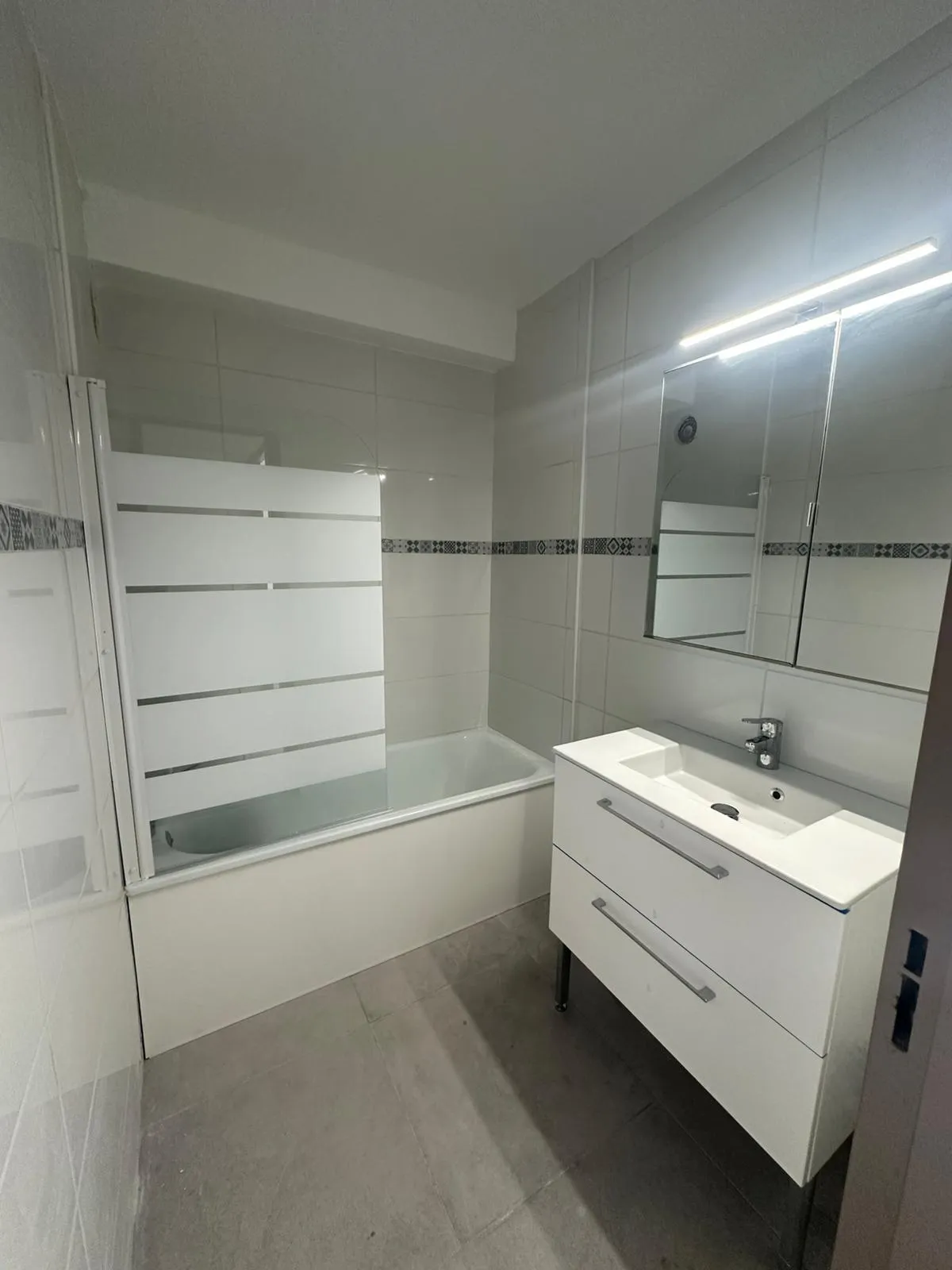 Location Montigny-le-Bretonneux Appartement 687c8944c8f15