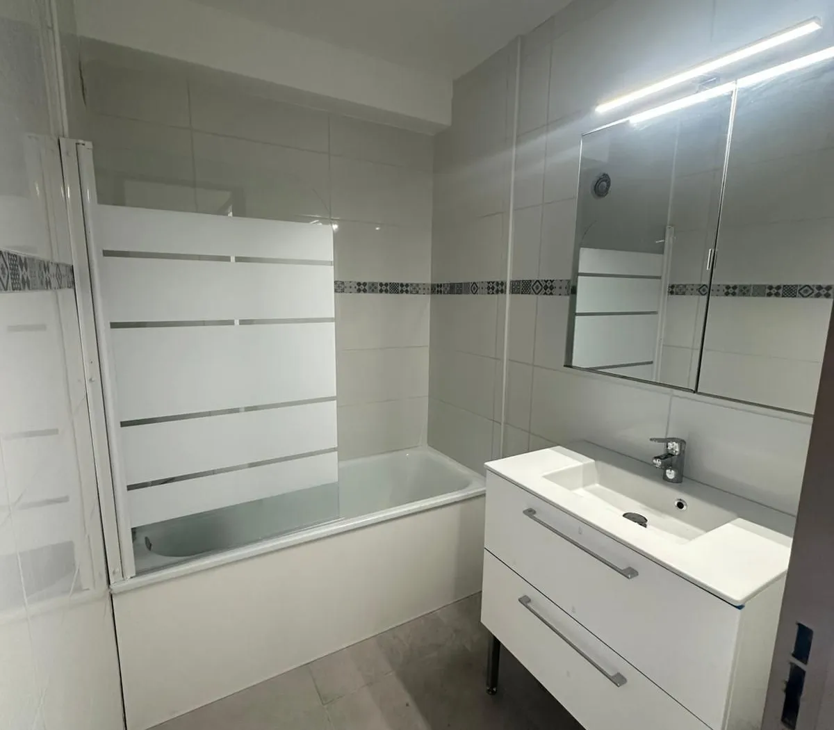 Location Montigny-le-Bretonneux Appartement 687c8944c8f1