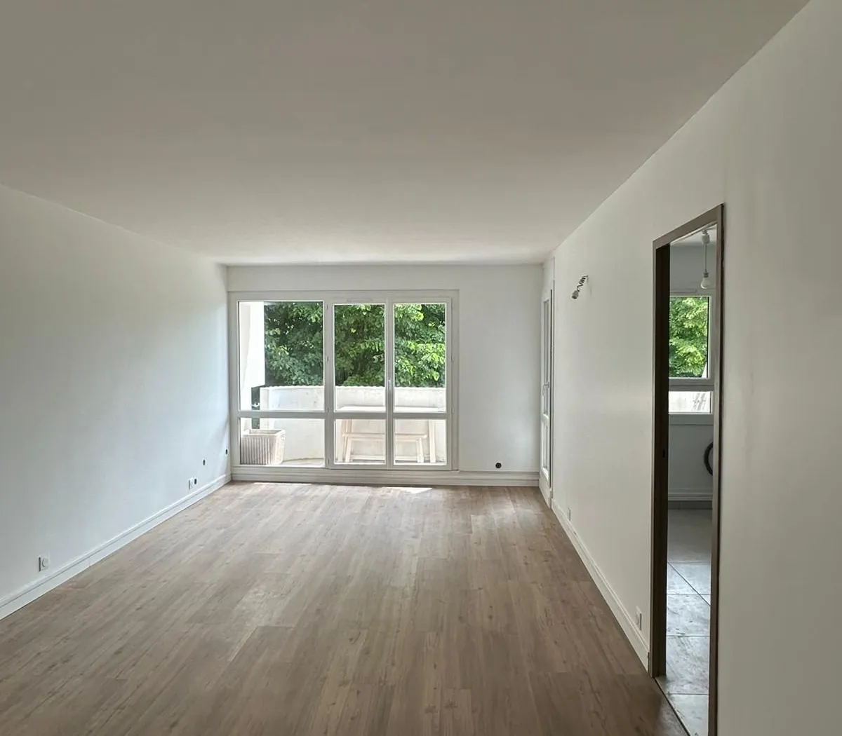 Location Montigny-le-Bretonneux Appartement 687c8944c8f1