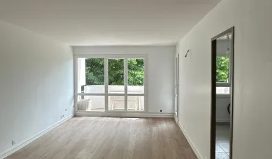 miniatureLocation Montigny-le-Bretonneux Appartement 687c8944c8f12