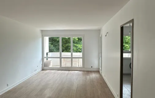 Location Montigny-le-Bretonneux Appartement 687c8944c8f1