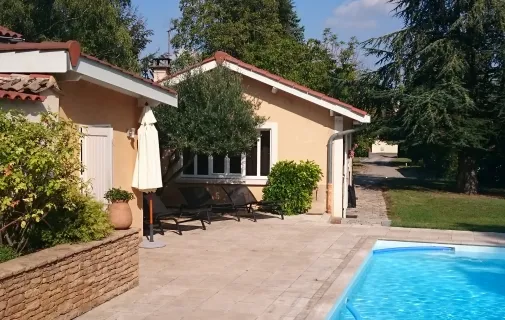 Location Saint-Genis-Laval Maison 687c8fcd95b2
