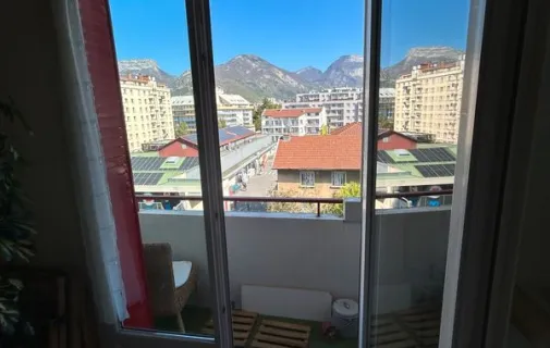 Location Grenoble Appartement 687e155780c3