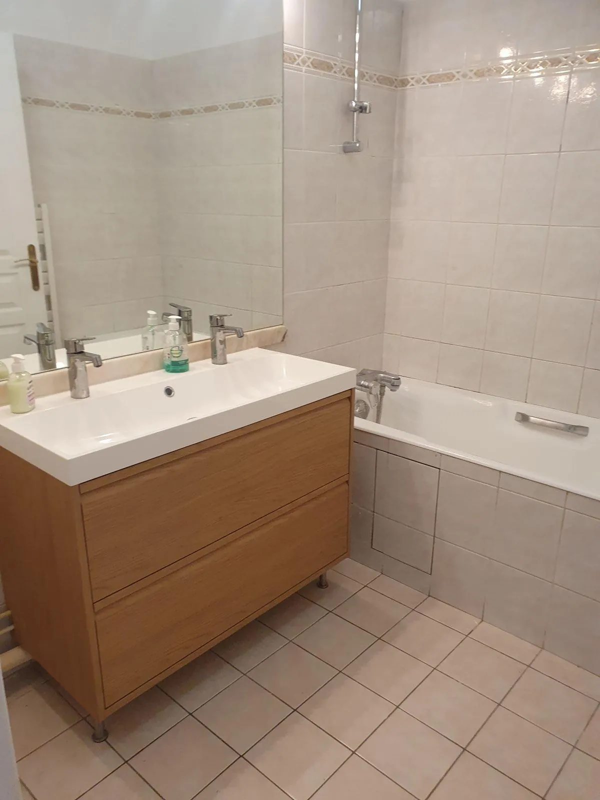 Location Paris Appartement 6881b5bb4a1e