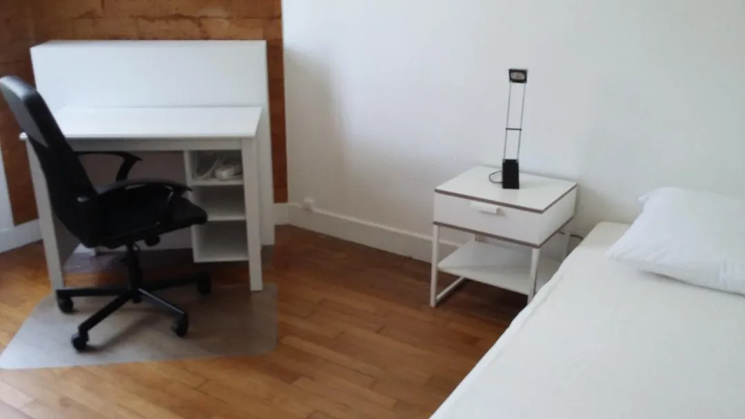 Location Antony Chambre 68821b9cd8d6