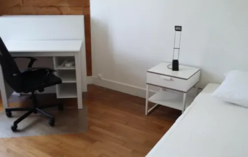 Location Antony Chambre 68821b9cd8d6