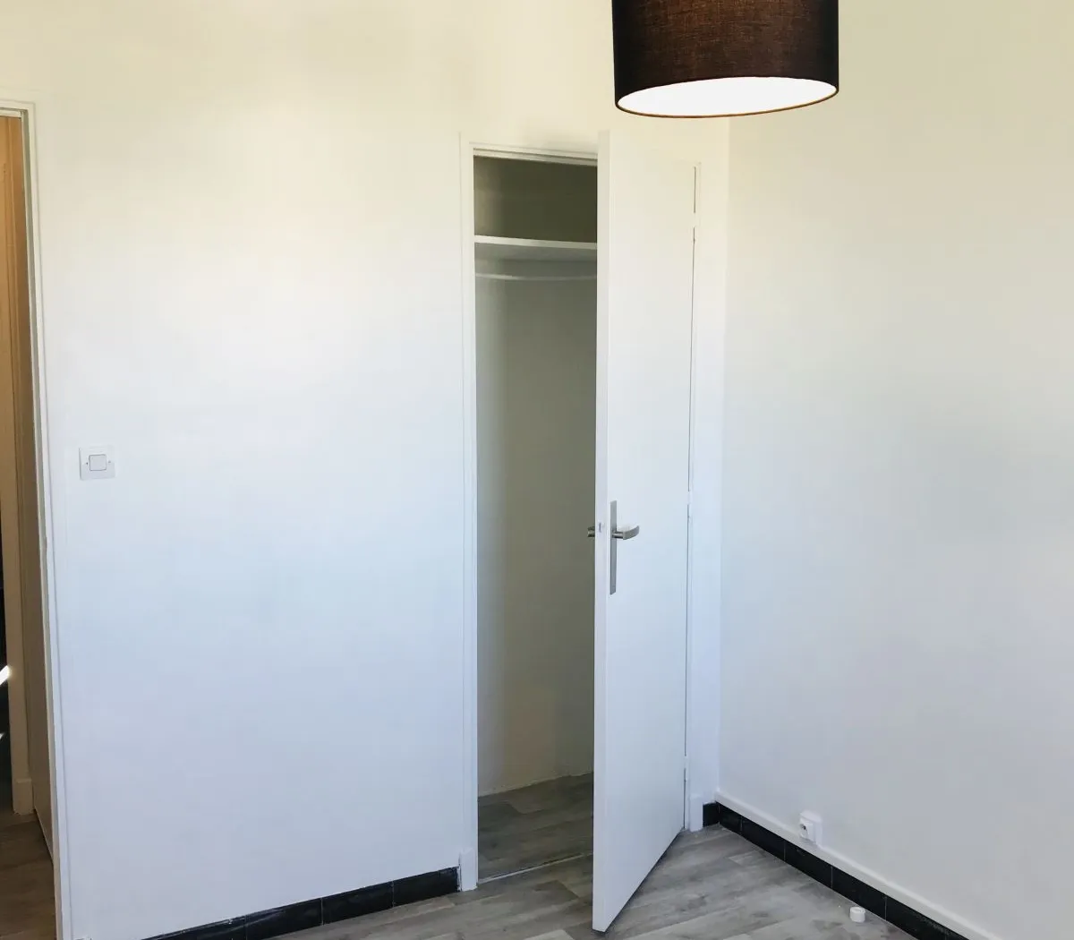 Location Aix-en-Provence Appartement 68835490b36b