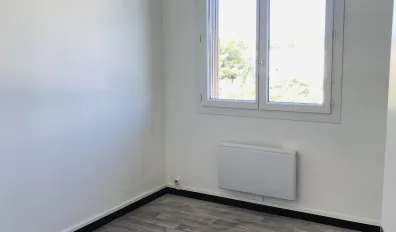 miniatureLocation Aix-en-Provence Appartement 68835490b36b2