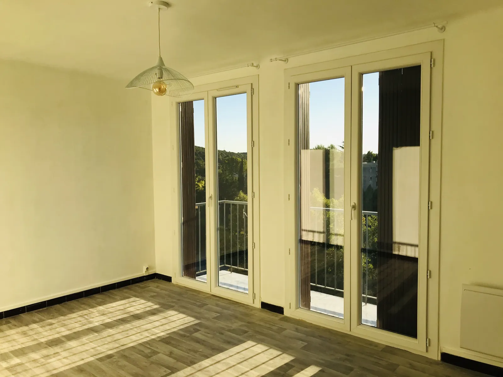 Location Aix-en-Provence Appartement 68835490b36b1