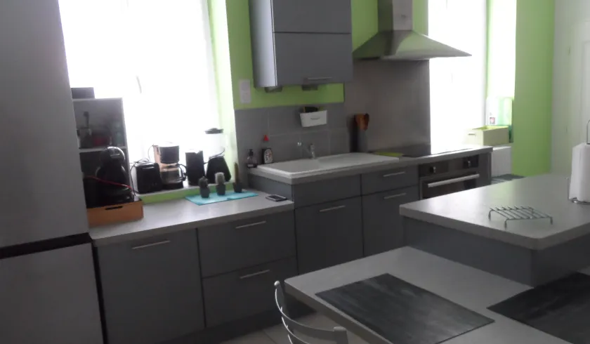 Location Vaulx-en-Velin Maison 6883a930896f