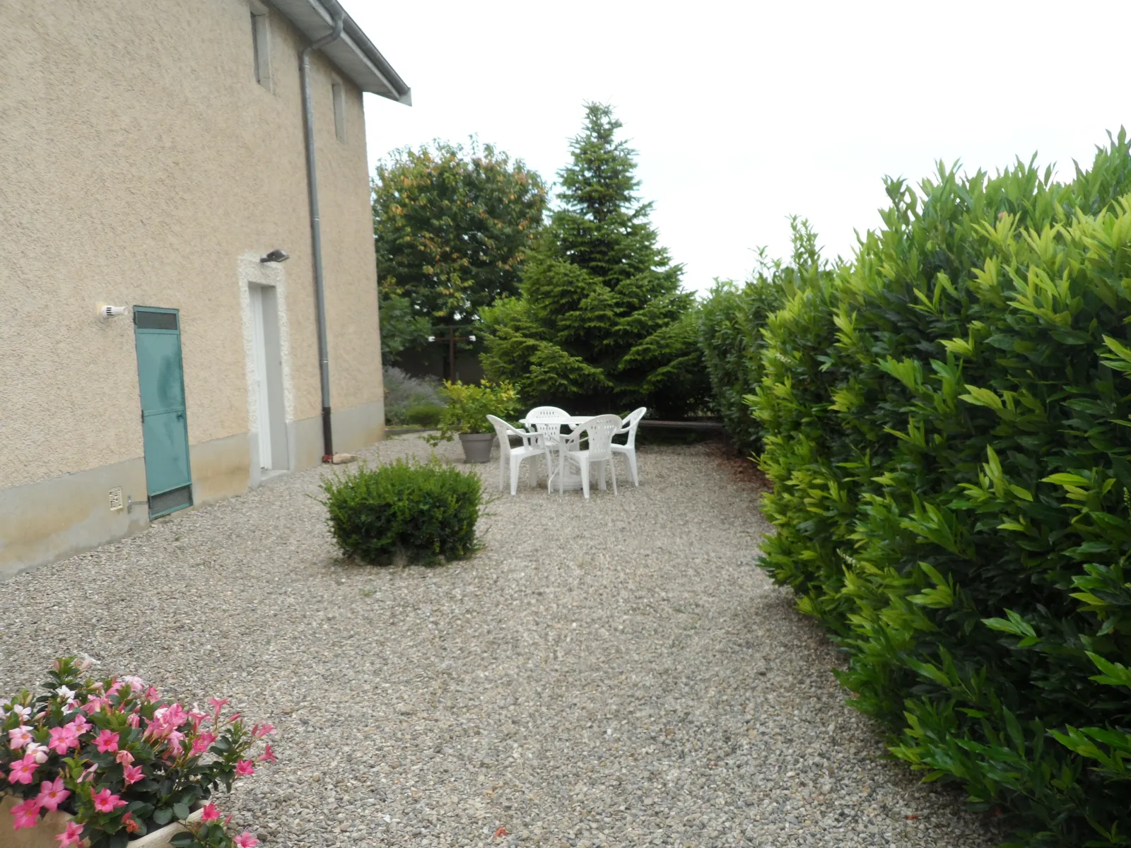 Location Vaulx-en-Velin Maison 6883a930896f