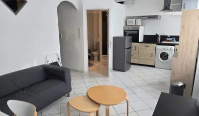 miniatureLocation Marseille Appartement 689078beae8a2