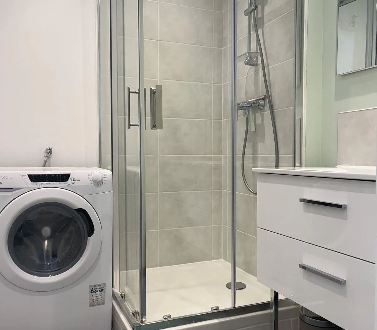 Location Oullins-Pierre-Bénite Chambre 689090e604b2