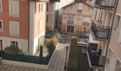 miniatureLocation Les Pavillons-sous-Bois Appartement 6891b93a73722