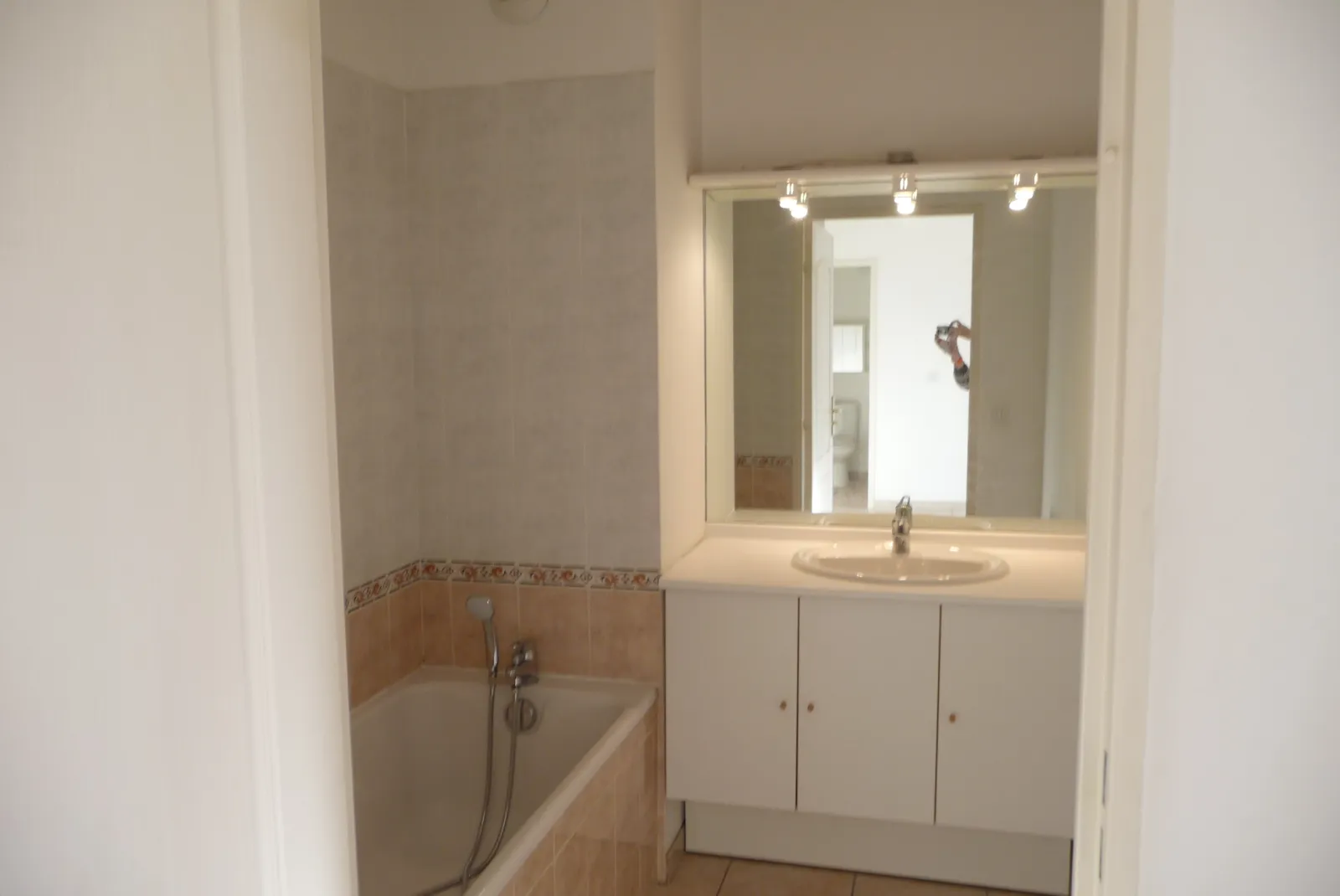Location Montpellier Appartement 689df49f43726
