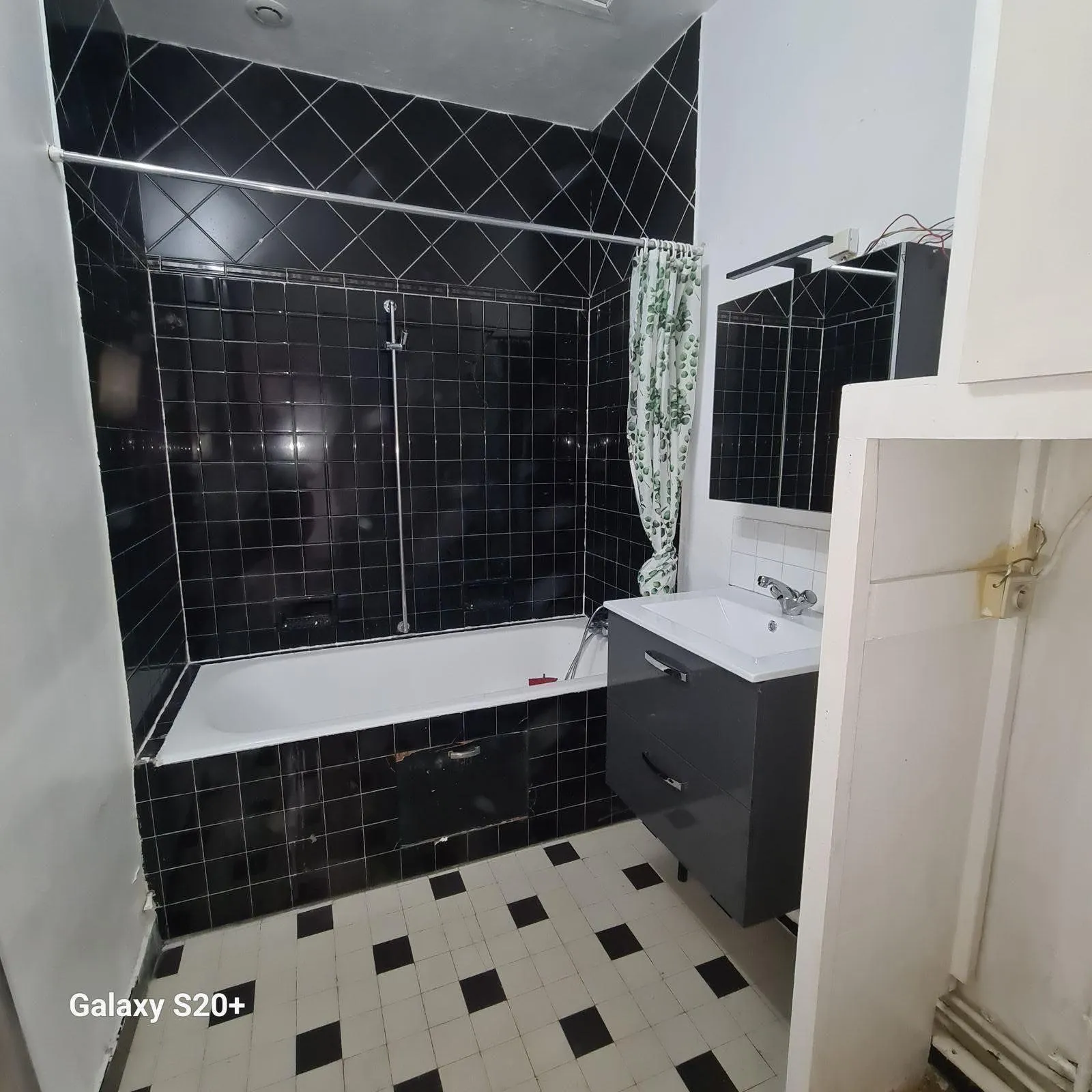 Location Bordeaux Appartement 68a17bd2c8c92