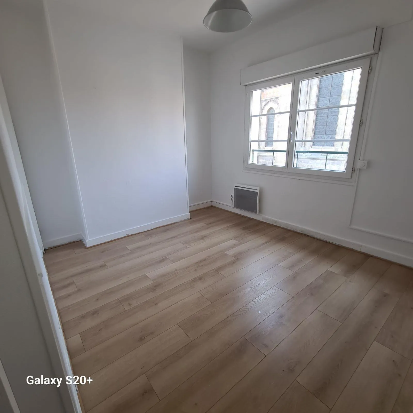 Location Bordeaux Appartement 68a17bd2c8c94