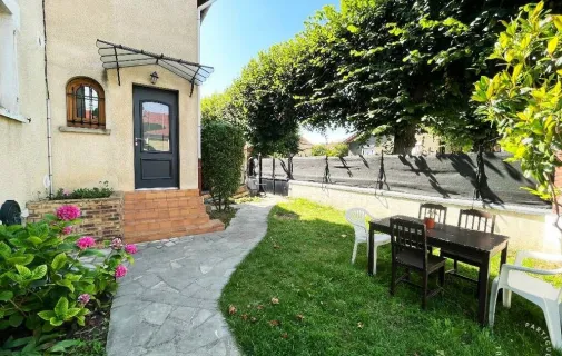 Location Villeneuve-le-Roi Chambre 68a2d10c5665