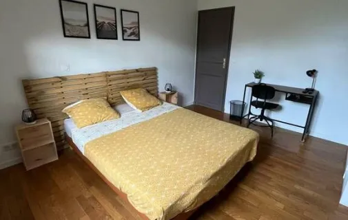 Location Villeneuve-le-Roi Chambre 68a2d10c5665