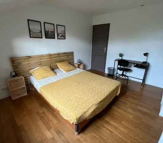 Location Villeneuve-le-Roi Chambre 68a2d10c56652