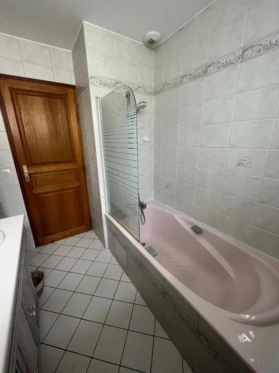 Location Villeneuve-le-Roi Chambre 68a2d10c56655
