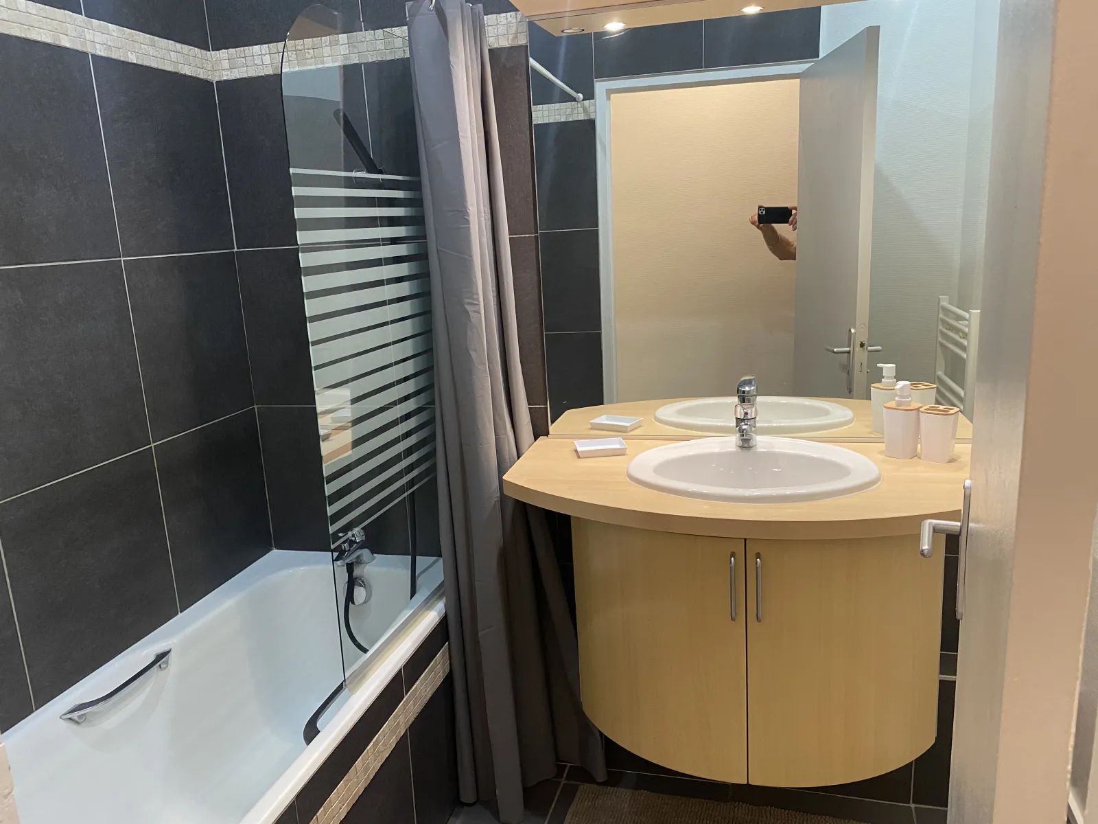 Location Villeurbanne Appartement 68a47d9cdc04