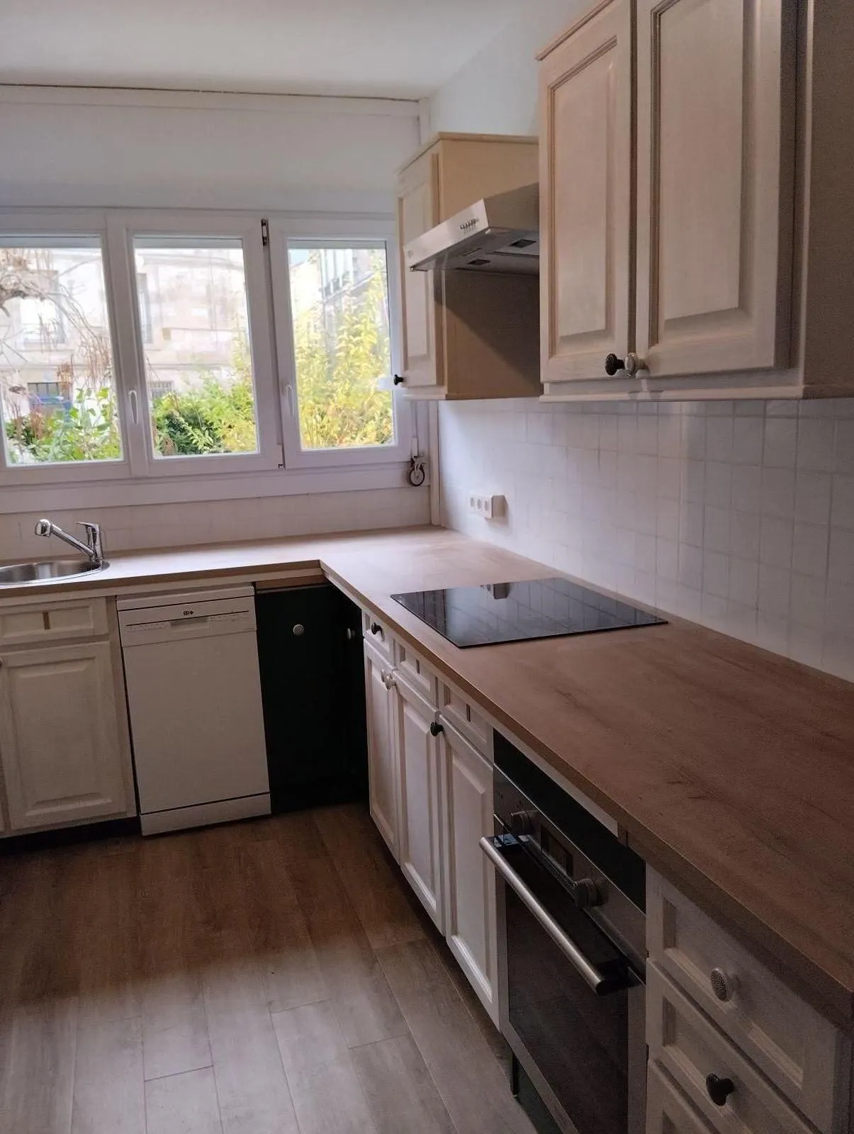 Location Bordeaux Appartement 68aad5975a8b