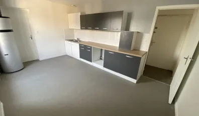Location Le Chambon-Feugerolles Appartement 68ac097769f9