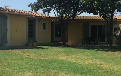 Location Villeneuve-lès-Avignon Maison 68b07e565e2a