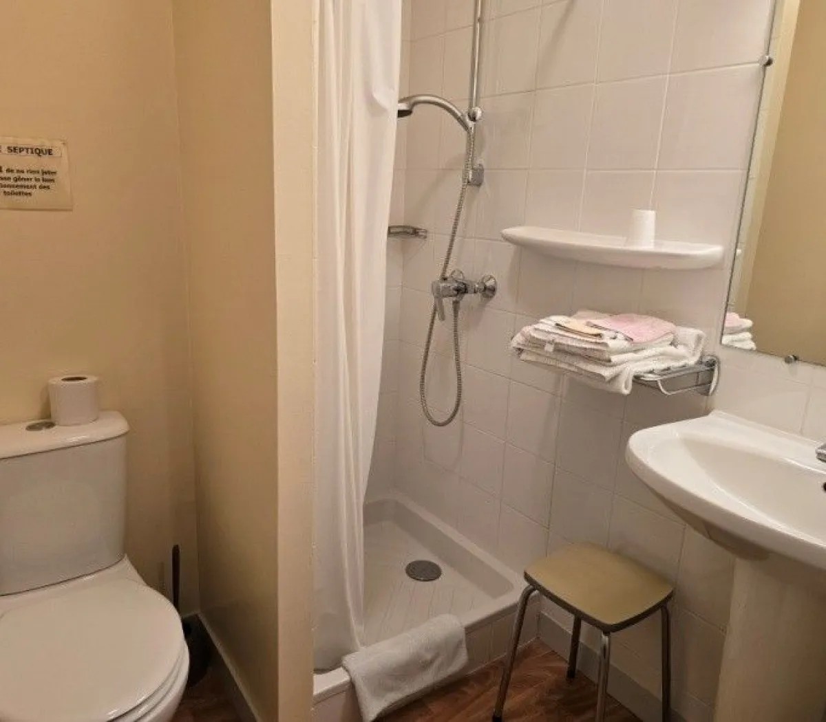 Location Cléguérec Chambre 68b1696081eb