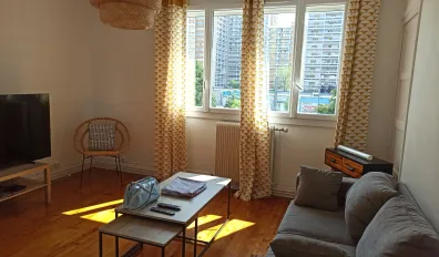 miniatureLocation Saint-Étienne Appartement 68b18472042a2