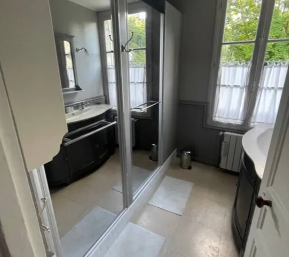 Location Nesles-la-Vallée Chambre 68b340472127