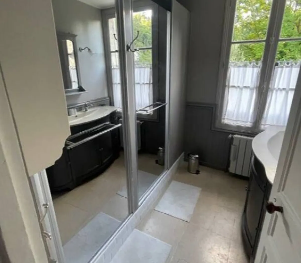 Location Nesles-la-Vallée Chambre 68b340472127