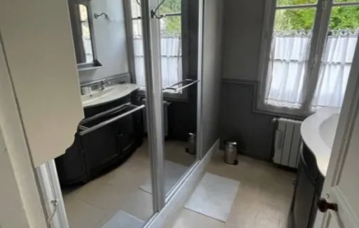 Location Nesles-la-Vallée Chambre 68b340472127