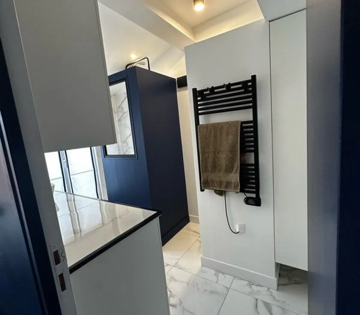 Location Suresnes Appartement 68b480766634