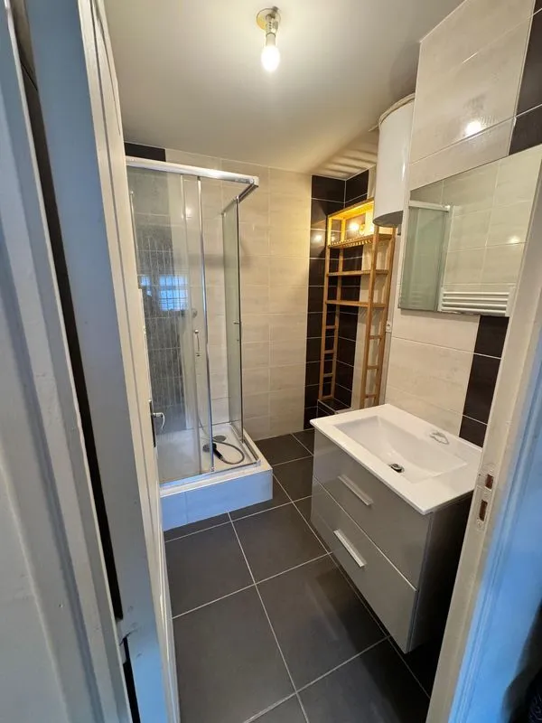 Location Villeurbanne Appartement 68b48594b38b