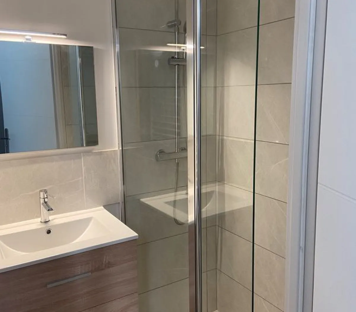 Location Grenoble Appartement 68b807294358