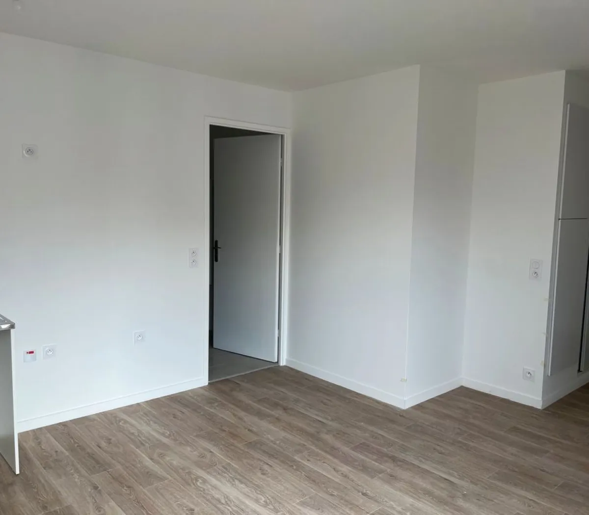 Location Bobigny Appartement 68b83a285986